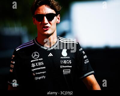 Piombino, Piombino, Italie. 4 septembre 2025. 44 George Russell de l'écurie Mercedes-AMG Petronas Formula One Team, Mercedes W16Team, à Paddock, lors du Championnat du monde de formule 1 de la FIA Pirelli Gran Premio d'Italia 2025, 04 septembre, à Monza, Italie (crédit image : © Luca Barsali/ZUMA Press Wire) USAGE ÉDITORIAL SEULEMENT ! Non destiné à UN USAGE commercial ! Banque D'Images