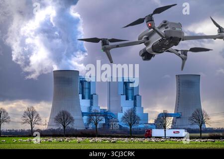 Symbolbild, Fotomontage, Aufklärung, Spionage mit Drohnen in Industrieanlagen, kritischer Infrastruktur, Drohne fliegt auf einen Industriekomplex zu, Kraftwerk, Ausspähen durch Kameradrohnen, Drohnen Spionage *** image symbolique, photomontage, reconnaissance, espionnage avec des drones dans des installations industrielles, infrastructures critiques, drones vole drones Banque D'Images