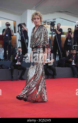 Venise, Venetie, ITALIE. 4 septembre 2025. Venise, Italie, 04 septembre 2025. VALERIA GOLINO le tapis rouge pour la projection du film en Elisa au 82ème Festival International du film de Venise à Venise, Italie. (Crédit image : © Laurent Lairys/ZUMA Press Wire) USAGE ÉDITORIAL SEULEMENT ! Non destiné à UN USAGE commercial ! Banque D'Images