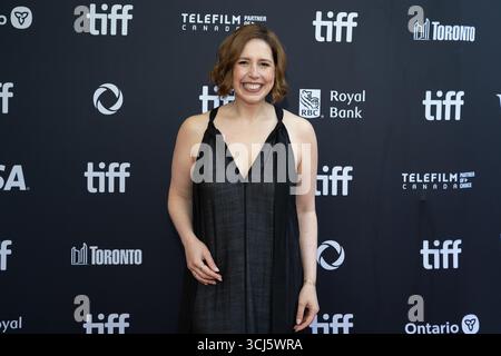 Toronto, Canada. 04th Sep, 2025. Vanessa Bayer assiste au tapis rouge pour la première de ''Maddie's secret'' lors du Festival international du film de Toronto 2025 au Roy Thomson Hall de Toronto, Canada, le 4 septembre 2025. (Photo de Leonardo Ramirez/Eyepix Group/NurPhoto) crédit : NurPhoto SRL/Alamy Live News Banque D'Images
