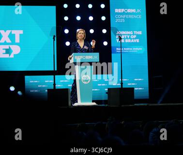 Birmingham NEC. Vendredi 5 septembre 2025. Dame Andrea Jenkyns (maire du Lincolnshire et transfuge du Parti conservateur) prononce un discours lors de la conférence du parti. Bridget Catterall/AlamyLiveNews Banque D'Images