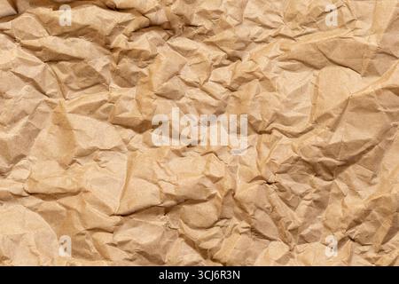Fond de texture de papier kraft brun froissé Banque D'Images