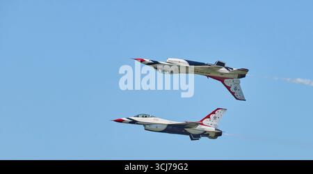 2025 Cleveland Air Show. Thundewrbirds de l'US Air Force Banque D'Images