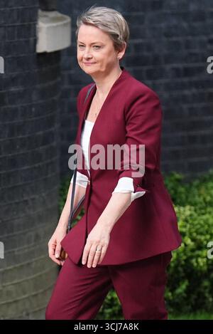 La nouvelle ministre des Affaires étrangères, Yvette Cooper, arrive à Downing Street, à Londres, où le premier ministre Sir Keir Starmer remanie son cabinet à la suite de la démission d'Angela Rayner. Date de la photo : vendredi 5 septembre 2025. Banque D'Images