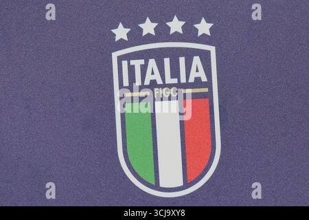 Italie logo lors de la Coupe du monde FIFA 2026, qualifications, match de football du Groupe I entre l'Italie et l'Estonie le 5 septembre 2025 au stade Gewiss de Bergame, Italie. Crédit : Luca Rossini/Alamy Live News Banque D'Images