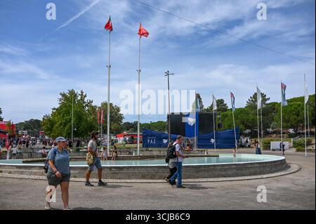 Seixal, Portugal. 6 septembre 2025. Les gens assistent à la Festa do Avante, le festival politique et culturel annuel organisé par le Parti communiste portugais (PCP). Crédit : Ricardo Rocha/Alamy Live News. Banque D'Images