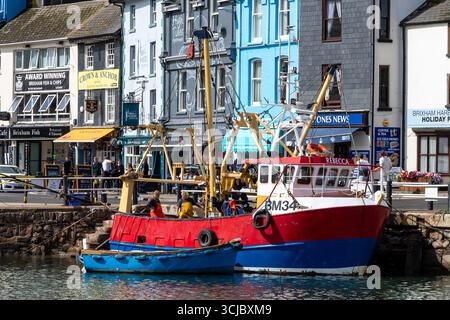 Bateau de pêche BM34 Rebecca amarré dans le port de Brixham 27/08/2025 Banque D'Images