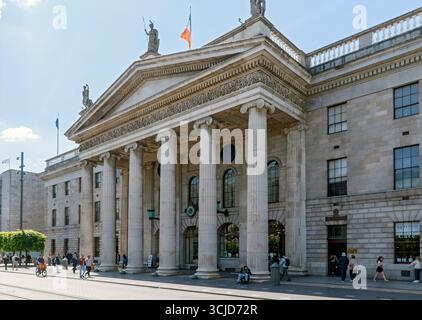 Le bâtiment du Bureau général de poste (GPO), utilisé comme siège des dirigeants de l'insurrection de Pâques en 1916. O'Connell Street, Dublin, Irlande. Banque D'Images