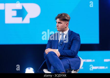 Birmingham, Royaume-Uni. 05 SEPTEMBRE 2025. Le conseiller George, le premier jour de la Conférence du Parti réformiste, organisée au NEC à Birmingham pour son édition 2025. Crédit Milo Chandler/Alamy Live News Banque D'Images