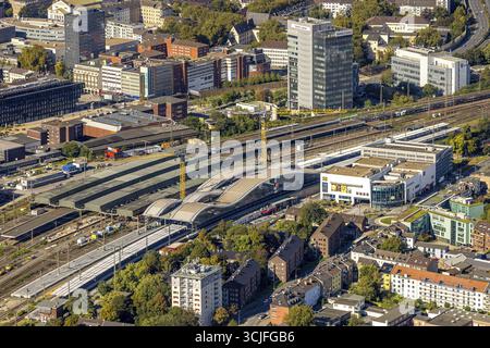 Vue aérienne, gare centrale Hbf Deutsche Bahn AG, chantier gare centrale, tour de Targobank, Dellviertel, Duisburg, Ruhr area, Banque D'Images