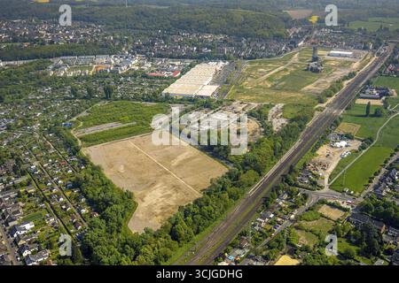 Vue aérienne, quartier des verriers, vue historique, chantier de construction avec nouveau bâtiment pour le quartier vert et urbain, anciennement Gerresheimer Glas Banque D'Images