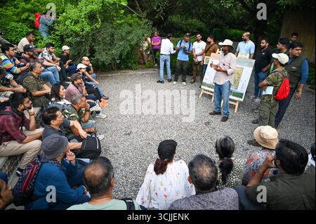 Gurugram, Inde. 07 septembre 2025. GURUGRAM, INDE - 7 SEPTEMBRE : les membres du Wildlife Photographers collective of India (WPCI) ont été organisés une marche des papillons et des papillons de nuit à l'occasion du mois des papillons au parc de biodiversité d'Aravali, le 7 septembre 2025 à Gurugram, en Inde. (Photo de Parveen Kumar/Hindustan Times/Sipa USA ) crédit : Sipa USA/Alamy Live News Banque D'Images