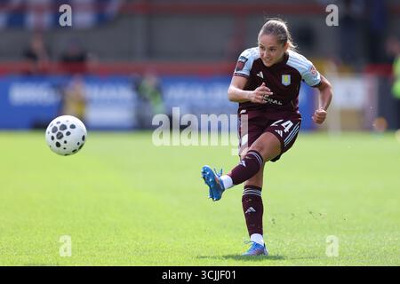 Crawley, Royaume-Uni, 7 septembre 2025. Océane Deslandes d'Aston Villa lors du match de Super League féminine de Brighton Women vs Aston Villa Women Barclay au People's pension Stadium de Crawley. Le crédit photo devrait se lire : Paul Terry Banque D'Images