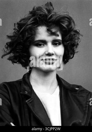 GEENA DAVIS dans EARTH GIRLS ARE EASY (1988), réalisé par JULIAN TEMPLE. Crédit : 20TH CENTURY FOX / album Banque D'Images