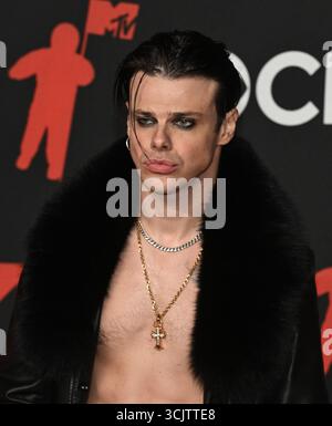 YUNGBLUD participe aux MTV Video Music Awards 2025 à l'UBS Arena le 7 septembre 2025 à Elmont, New York. Photo : C Flanigan/imageSPACE/MediaPunch Banque D'Images