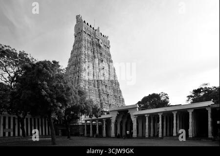Photo en noir et blanc du temple Subramanyam à Tiruchendur Etat Tamil Nadu Inde Banque D'Images