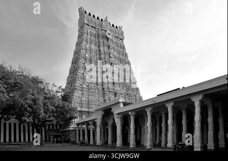 Photo en noir et blanc du temple Subramanyam à Tiruchendur Etat Tamil Nadu Inde Banque D'Images