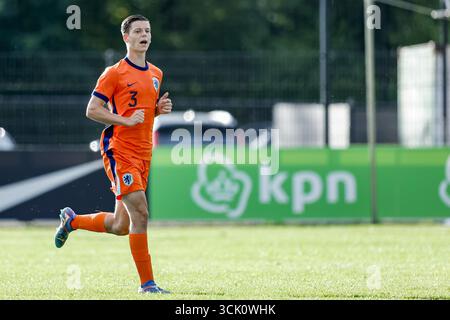 Grave, pays-Bas. 09th Sep, 2025. GRAVE, 09-09-2025, Sportpark de Kranenhof, saison 2025/2026, International Youth Friendly, match entre les pays-Bas u17 et la Belgique u17. Les photos montrent le joueur néerlandais de U17 Teun Bens crédit : Pro Shots/Alamy Live News Banque D'Images