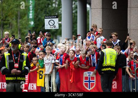 Oslo, Norvège. 09th Sep, 2025. Les supporters de la Norvège sont vus devant les qualifications européennes de l'UEFA pour la Coupe du monde de football 2026 entre la Norvège et la Moldavie au stade Ullevaal à Oslo, Norvège crédit : SPP Sport Press photo. /Alamy Live News Banque D'Images