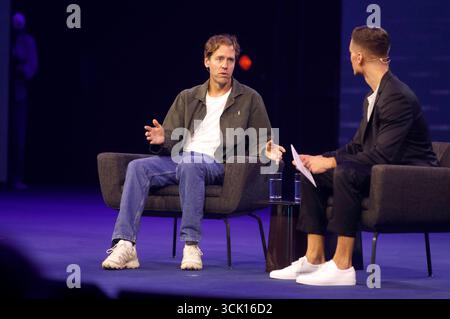 Sebastian Vettel auf der IAA Mobility 2025 in der Messe München. München, 09.09.2025 *** Sebastian Vettel à l'IAA Mobility 2025 au Messe München Munich, 09 09 09 2025 Foto:xAgenturxWehnertx/xGränzdörferx/xFuturexImagex vettel 5903 Banque D'Images