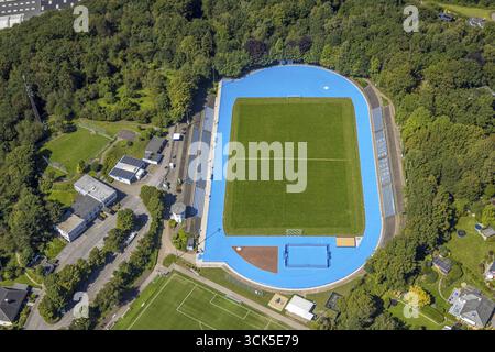Vue aérienne, Bremenstadion, contour bleu, Bremenplatz Berninghausen, Milspe, Ennepetal, Ruhr area, Rhénanie du Nord-Westphalie, Allemagne, DE, Europe, Banque D'Images