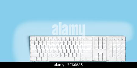 Un clavier élégant et moderne conçu pour une saisie efficace et une navigation informatique. Banque D'Images
