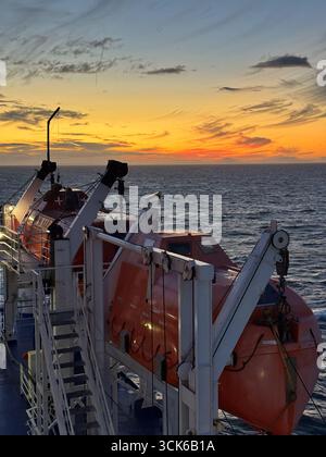 Ferry de la ligne Stena traversant la mer d'Irlande de Rosslare à Fishguard. Banque D'Images