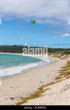 Kite surf à Hamelin Bay Beach, près de Karridale, région de Margaret River, comté d'Augusta dans la région SW de l'Australie occidentale WA Banque D'Images