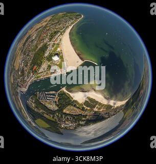 Estuaire de Trave, Baltique Sea spa Kiel-Travemuende, Kiel, port de la mer Baltique, Trave, Luebeck, mer Baltique, Schleswig-Holstein, Allemagne, Europe, phot aérien Banque D'Images