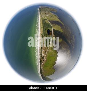 Réserve naturelle Duenenheide, paysage de landes, île Hiddensee, île de la mer Baltique, Mecklembourg-Poméranie occidentale, Allemagne, Europe, vue aérienne, Birds-e. Banque D'Images