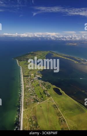 Vitte, réserve naturelle Duenenheide, paysage de la lande, île Hiddensee, île de la mer Baltique, Mecklembourg-Poméranie occidentale, Allemagne, Europe, vue aérienne, Banque D'Images