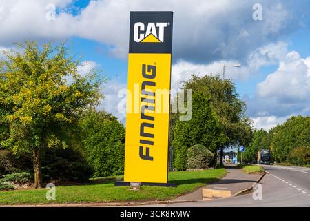 Cannock, Staffordshire, Royaume-Uni – 9 septembre 2025 : panneau externe de Finning, un concessionnaire britannique de machines industrielles CAT Banque D'Images