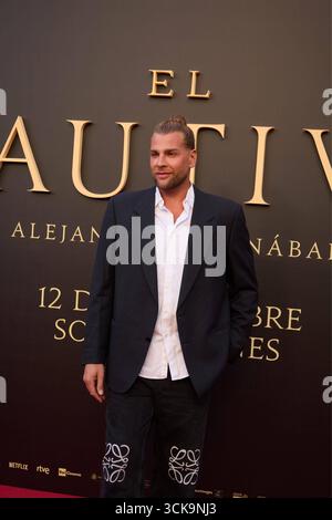 Madrid, Espagne. 15 août 2025. Assiste à la première du film El Cautivo réalisé par Alejandro Amenábar au Cine Callao à Madrid, Espagne, le 10 septembre 2025. Le film, avec Julio Peña Fernández, Alessandro Borghi, Miguel Rellán, Fernando Tejero, Luna Berroa, Luis Callejo, José Manuel Poga, Albert Salazar, Juanma Muniagurria, Jorge Asín, Mohamed Said et Walid Charaf, racontent l'histoire de la captivité de Miguel de Cervantes à Alger en 1575. Le film sortira dans les cinémas espagnols le 12 septembre. Crédit : CORDON PRESS/Alamy Live News Banque D'Images