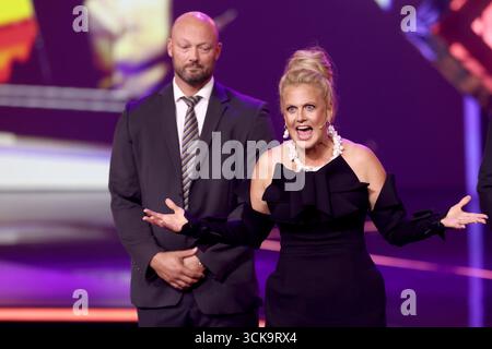Cologne, Allemagne. 10 septembre 2025. Barbara Schöneberger présente les German Television Awards. Crédit : Rolf Vennenbernd/dpa/Alamy Live News Banque D'Images
