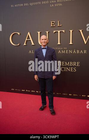 Madrid, Espagne. 15 août 2025. Modesto Lomba assiste à la première du film El Cautivo réalisé par Alejandro Amenábar au Cine Callao à Madrid, Espagne, le 10 septembre 2025. Le film, avec Julio Peña Fernández, Alessandro Borghi, Miguel Rellán, Fernando Tejero, Luna Berroa, Luis Callejo, José Manuel Poga, Albert Salazar, Juanma Muniagurria, Jorge Asín, Mohamed Said et Walid Charaf, racontent l'histoire de la captivité de Miguel de Cervantes à Alger en 1575. Le film sortira dans les cinémas espagnols le 12 septembre. Crédit : CORDON PRESS/Alamy Live News Banque D'Images