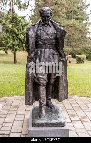 BELGRADE, SERBIE - 8 OCTOBRE 2021 : statue de Josip Broz Tito au Musée de Yougoslavie à Belgrade, Serbie Banque D'Images