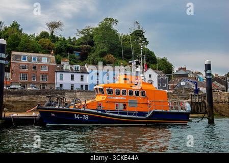 NLI Lifeboat RNLB Maurice et Joyce Hardy amarrés à Fowey Quayside, Cornwall, Royaume-Uni Banque D'Images