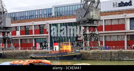 Remorqueur diesel John King construit en 1935 amarré près de MShed, port flottant de Bristol, Angleterre, Royaume-Uni. Prise en août 2025. Banque D'Images