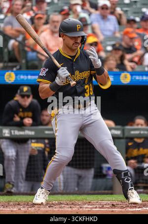 Baltimore, États-Unis. 11 septembre 2025. BALTIMORE, MD - 11 SEPTEMBRE : deuxième base des Pirates de Pittsburgh Nick Gonzales (39) à la plaque lors d'un match MLB entre les Orioles de Baltimore et les Pirates de Pittsburgh, le 11 septembre 2025, à Oriole Park à Camden Yards, à Baltimore, Maryland. (Photo de Tony Quinn/SipaUSA) crédit : Sipa USA/Alamy Live News Banque D'Images