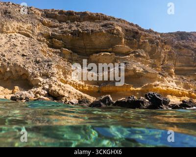 Falaises côtières de Chypre Banque D'Images