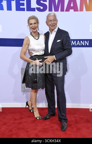 Grit Weiss und JO Groebel BEI der BERTELSMANN Sommerparty à Berlin AM 11.09.2025 *** Grit Weiss et JO Groebel à la fête d'été BERTELSMANN à Berlin le 11 09 2025 Banque D'Images