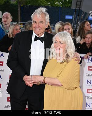 Larry Lamb et Alison Steadman assistent aux National Television Awards (NTA's) à l'O2 à Londres, en Angleterre. ROYAUME-UNI. Mercredi 10 septembre 2025 Banque D'Images