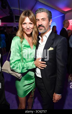 Ella Endlich mit Freund Marius Darschin BEI der Bertelsmann Party 2025 in der Bertelsmann Repräsentanz Unter den Linden. Berlin, 11.09.2025 *** Ella Endlich avec son petit ami Marius Darschin à la fête Bertelsmann 2025 au bureau de représentation Bertelsmann Unter den Linden Berlin, 11 09 2025 Foto :XF.xKernx/xFuturexImagex bertelsmann 5451 Banque D'Images