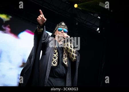 Trondheim, Norvège. 23 août 2025. Dr Bombay donne un concert lors du spectacle We Love the 90s and 2000s à EC Dahls à Trondheim. Banque D'Images