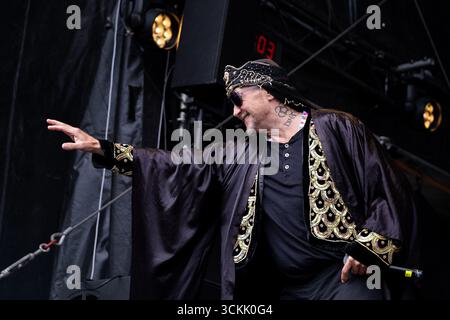 Trondheim, Norvège. 23 août 2025. Dr Bombay donne un concert lors du spectacle We Love the 90s and 2000s à EC Dahls à Trondheim. Banque D'Images