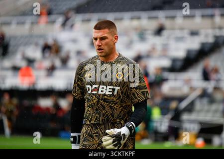 St James Park, Newcastle, Royaume-Uni. 13 septembre 2025. Premier League Football, Newcastle United contre Wolverhampton Wanderers ; Sam Johnstone de Wolverhampton Wanderers Warems Up Credit : action plus Sports/Alamy Live News Banque D'Images