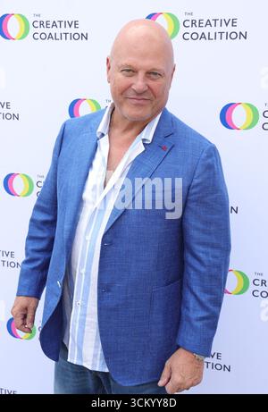 13 septembre 2025 . West Hollywood, Californie - Michael Chiklis à la 11e cérémonie annuelle de remise des prix humanitaires de la Coalition créative qui s'est tenue à la Vidiots Foundation - Craig's Restaurant à West Hollywood. (Crédit image : © FS/AdMedia via ZUMA Press Wire) USAGE ÉDITORIAL SEULEMENT ! Non destiné à UN USAGE commercial ! Banque D'Images