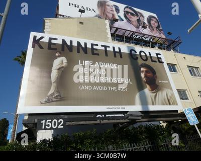 Los Angeles, Californie, USA 13 septembre 2025 Kenneth Cole Jay Shetty Billboard (conseils de vie : soyez gentil soyez déterminé et évitez le 405) sur Sunset Blvd le 13 septembre 2025 à Los Angeles, Californie, USA. Photo de Barry King/Alamy Stock photo Banque D'Images