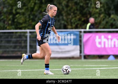 Aalter, Belgique. 13 septembre 2025. Amy Littel (4) de Bruges photographiée lors d'un match de football féminin entre le Club Brugge Dames YLA et le SV Zulte Waregem le 2ème jour de la saison 2025-2026 de la Super League belge Lotto Womens, le samedi 13 septembre 2025 à Aalter, BELGIQUE . Crédit : Sportpix/Alamy Live News Banque D'Images