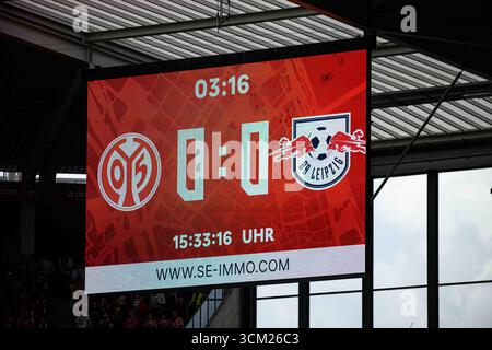 MAINZ, ALLEMAGNE - 13 SEPTEMBRE 2025 : - le match de la Bundesliga 1. FSV Mainz 05 vs RB Leipzig à Mewa Arena. Banque D'Images